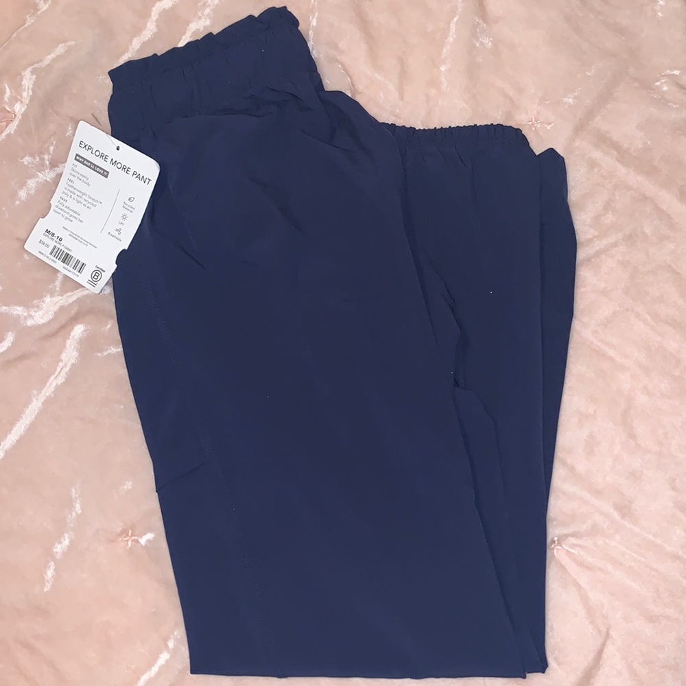 Athleta Navy Cargo Pants NWTs
